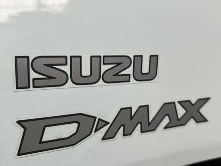 2022-Isuzu-D-Max-19-DDI-HR-L-Auto-Double-Cab_11