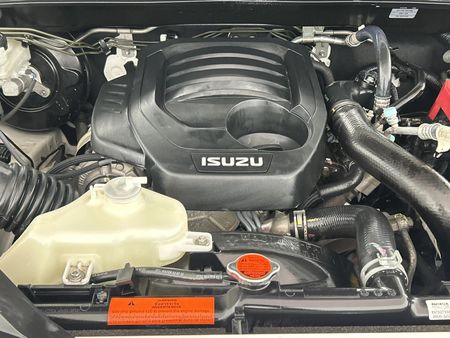 2022-Isuzu-D-Max-19-DDI-HR-L-Auto-Double-Cab_14