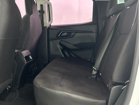 2022-Isuzu-D-Max-19-DDI-HR-L-Auto-Double-Cab_3