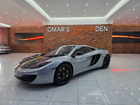 2012-McLaren-MP4-12C-Coupe_3