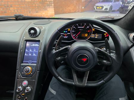 2012-McLaren-MP4-12C-Coupe_6