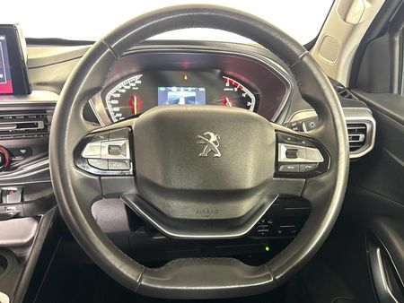 2025-Peugeot-Landtrek-19D-Allure-Double-Cab-Auto_11