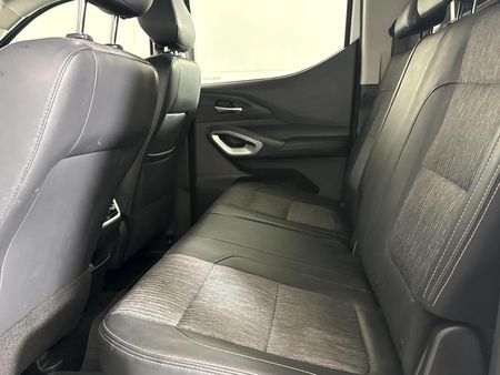 2025-Peugeot-Landtrek-19D-Allure-Double-Cab-Auto_3