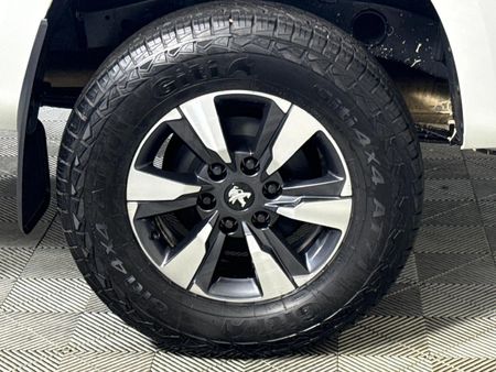 2025-Peugeot-Landtrek-19D-Allure-Double-Cab-Auto_6