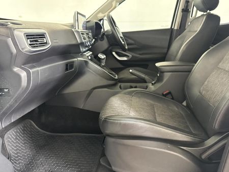 2025-Peugeot-Landtrek-19D-Allure-Double-Cab-Auto_8