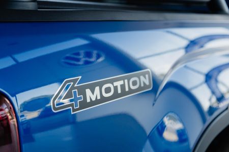 2026-Volkswagen-Amarok-20-TDI-125kW-4Mot-Dark-Label-Auto-Double-Cab_11