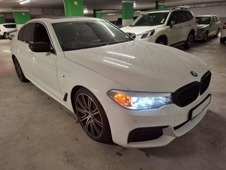 2020-BMW-5-Series-540i-M-Sport-Auto_2