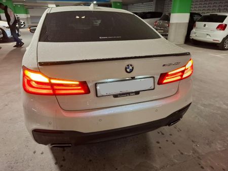 2020-BMW-5-Series-540i-M-Sport-Auto_5