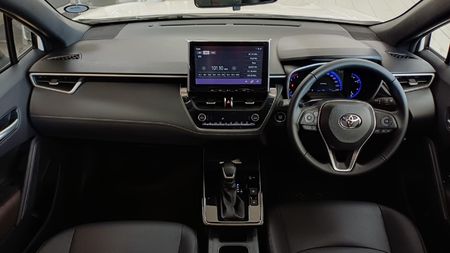 2026-Toyota-Corolla-Cross-18-XS_6