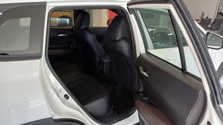 2026-Toyota-Corolla-Cross-18-XS_8