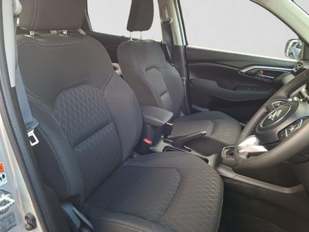 2026-Suzuki-Grand-Vitara-15-GL-Auto_15
