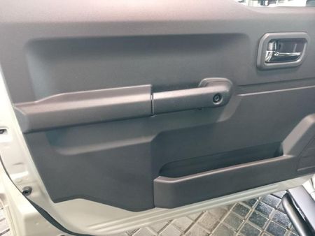 2025-Suzuki-Jimny-15-GLX-AllGrip-5-Door-Auto_14