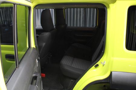 2023-Suzuki-Jimny-15-GL-AllGrip-5-Door_13