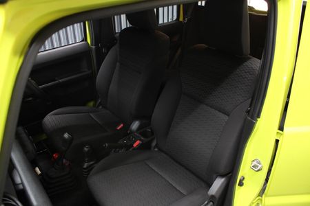 2023-Suzuki-Jimny-15-GL-AllGrip-5-Door_15