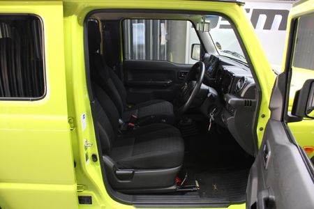 2023-Suzuki-Jimny-15-GL-AllGrip-5-Door_6