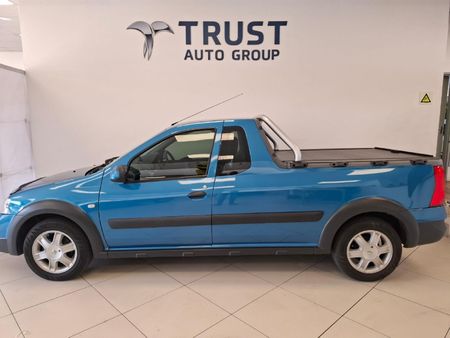 2020-Nissan-NP200-16-SE_3