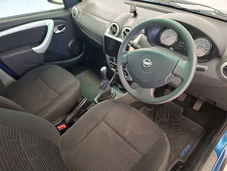 2020-Nissan-NP200-16-SE_8