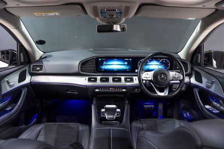 2023-Mercedes-Benz-GLE-400d-AMG_11