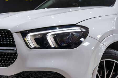 2023-Mercedes-Benz-GLE-400d-AMG_8