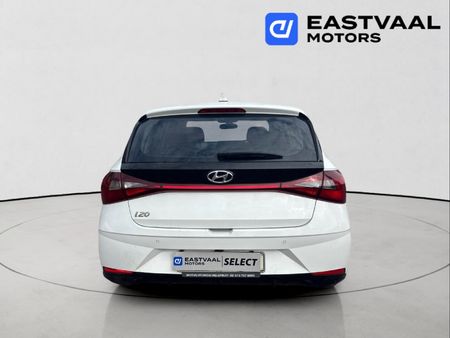 2023-Hyundai-i20-12-Motion_5