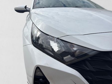 2023-Hyundai-i20-12-Motion_8