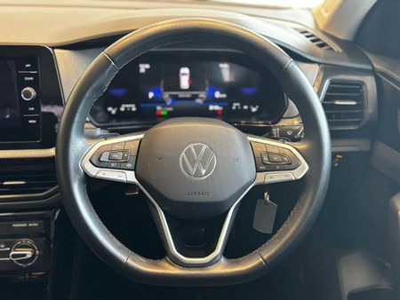 2024-Volkswagen-T-Cross-10-TSI-Life-Auto_9
