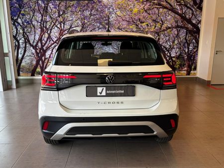 2024-Volkswagen-T-Cross-10-TSI-Life-Auto_5