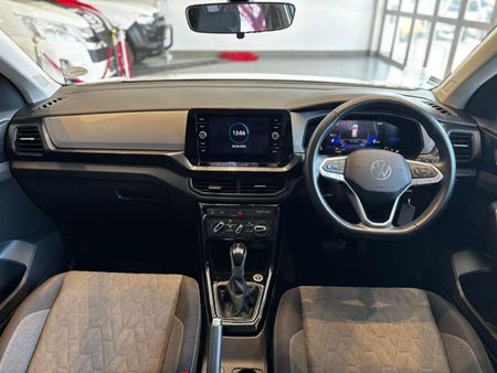 2024-Volkswagen-T-Cross-10-TSI-Life-Auto_8