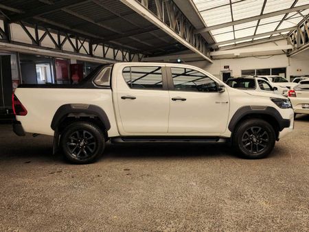 2026-Toyota-Hilux-28-GD-6-RB-Legend-RS-Auto-Double-Cab-mHev_10