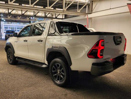 2026-Toyota-Hilux-28-GD-6-RB-Legend-RS-Auto-Double-Cab-mHev_5
