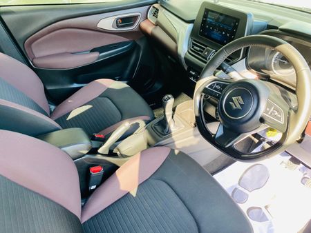 2024-Suzuki-Fronx-15-GL_10