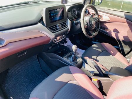 2024-Suzuki-Fronx-15-GL_11