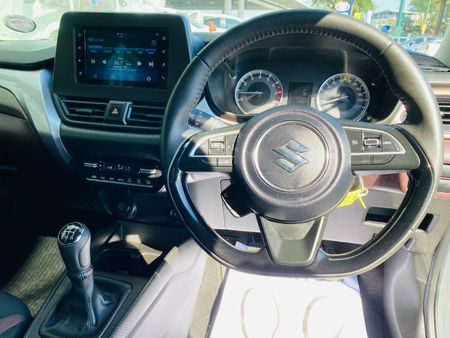 2024-Suzuki-Fronx-15-GL_12