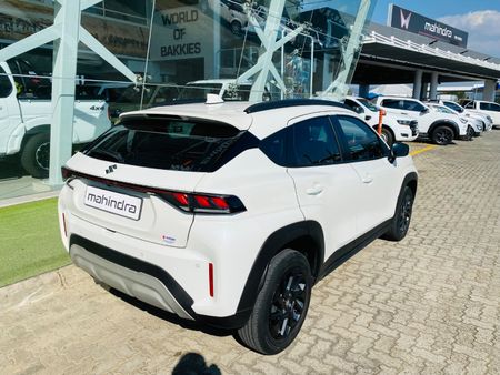 2024-Suzuki-Fronx-15-GL_3