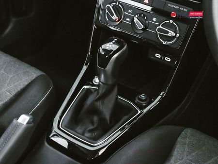 2026-Volkswagen-T-Cross-10-TSI-Life-Auto_17