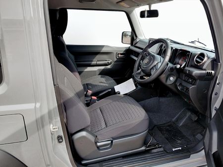 2026-Suzuki-Jimny-15-GLX-Auto_14