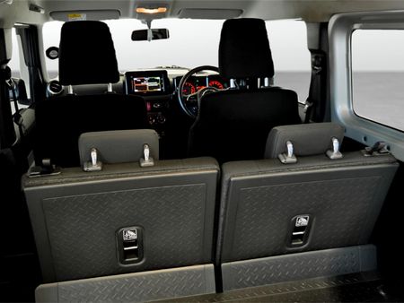 2019-Suzuki-Jimny-15-GLX_7