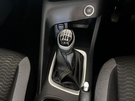 2026-Nissan-Magnite-10-Acenta_12