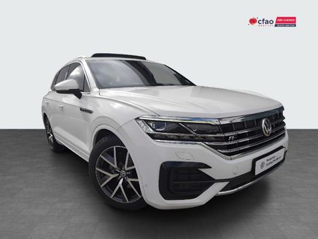 2019-Volkswagen-Touareg-30-TDI-V6-Luxury_0