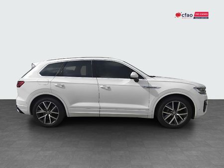 2019-Volkswagen-Touareg-30-TDI-V6-Luxury_1