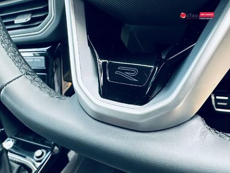 2026-Volkswagen-T-Cross-10-TSI-R-Line-Auto_11