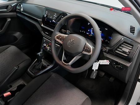2026-Volkswagen-T-Cross-10-TSI-Auto_9