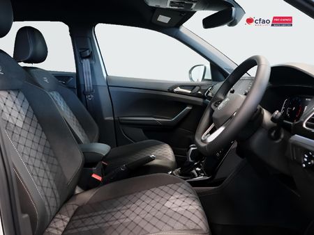 2026-Volkswagen-T-Cross-10-TSI-R-Line-Auto_9