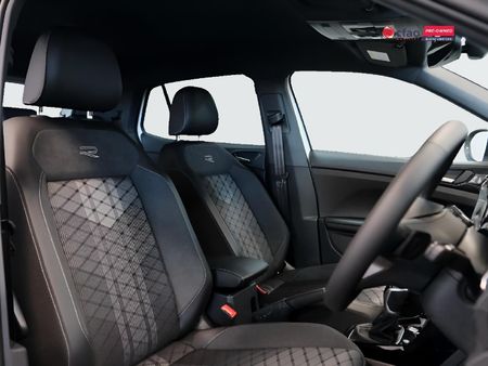 2026-Volkswagen-T-Cross-10-TSI-R-Line-Auto_10