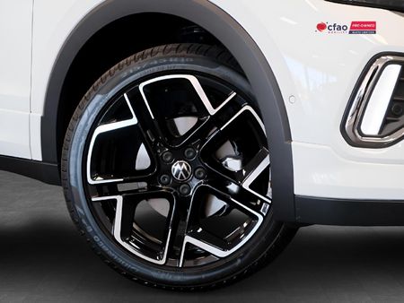 2026-Volkswagen-T-Cross-10-TSI-R-Line-Auto_3