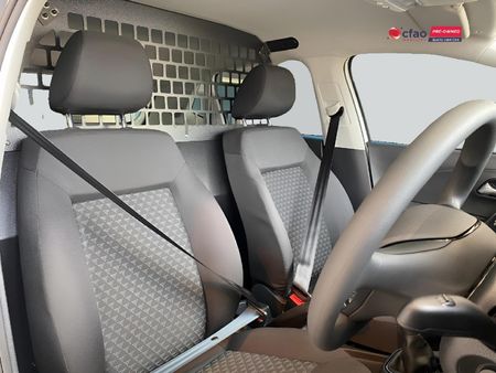 2026-Volkswagen-Polo-Vivo-14-Xpress-Panel-Van_9