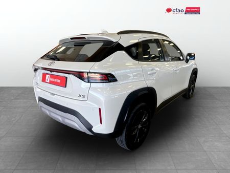 2025-Toyota-Starlet-Cross-15XS_1