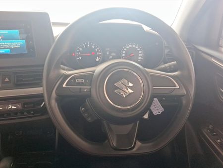 2024-Suzuki-Swift-12-GL-Auto_7