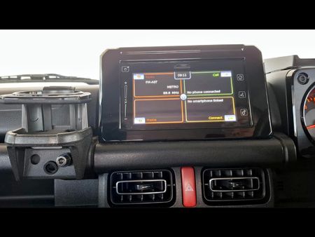 2021-Suzuki-Jimny-15-GLX-Auto_15