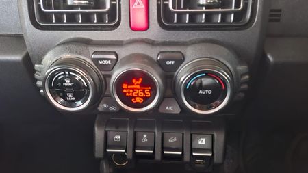 2021-Suzuki-Jimny-15-GLX-Auto_17